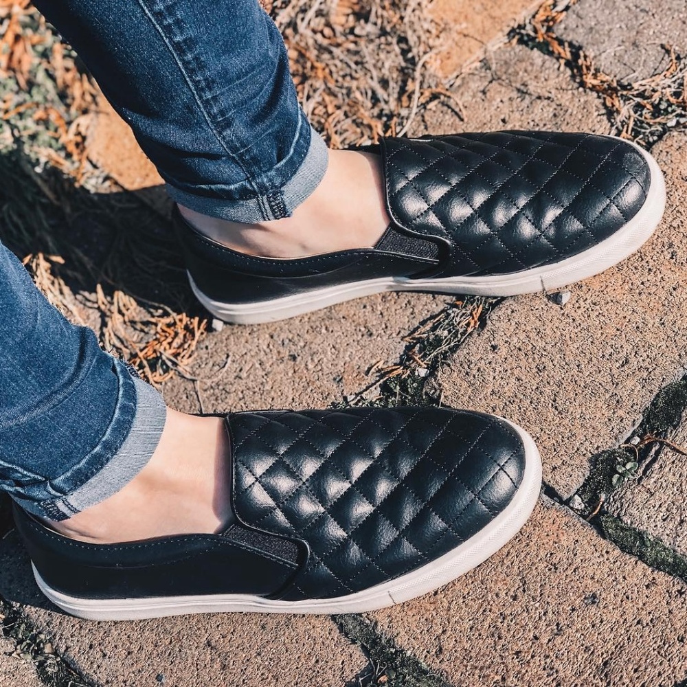 NWOT Targets A New Day Steve Madden Dupes